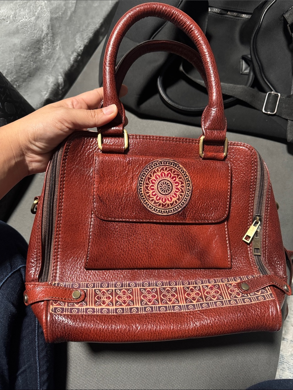 Women’s leather bag